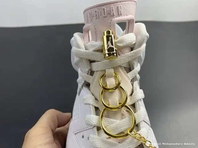 Official Maikesneakers (W) DH9696-100 Hoops Gold Jordan Air Retro 6 0502